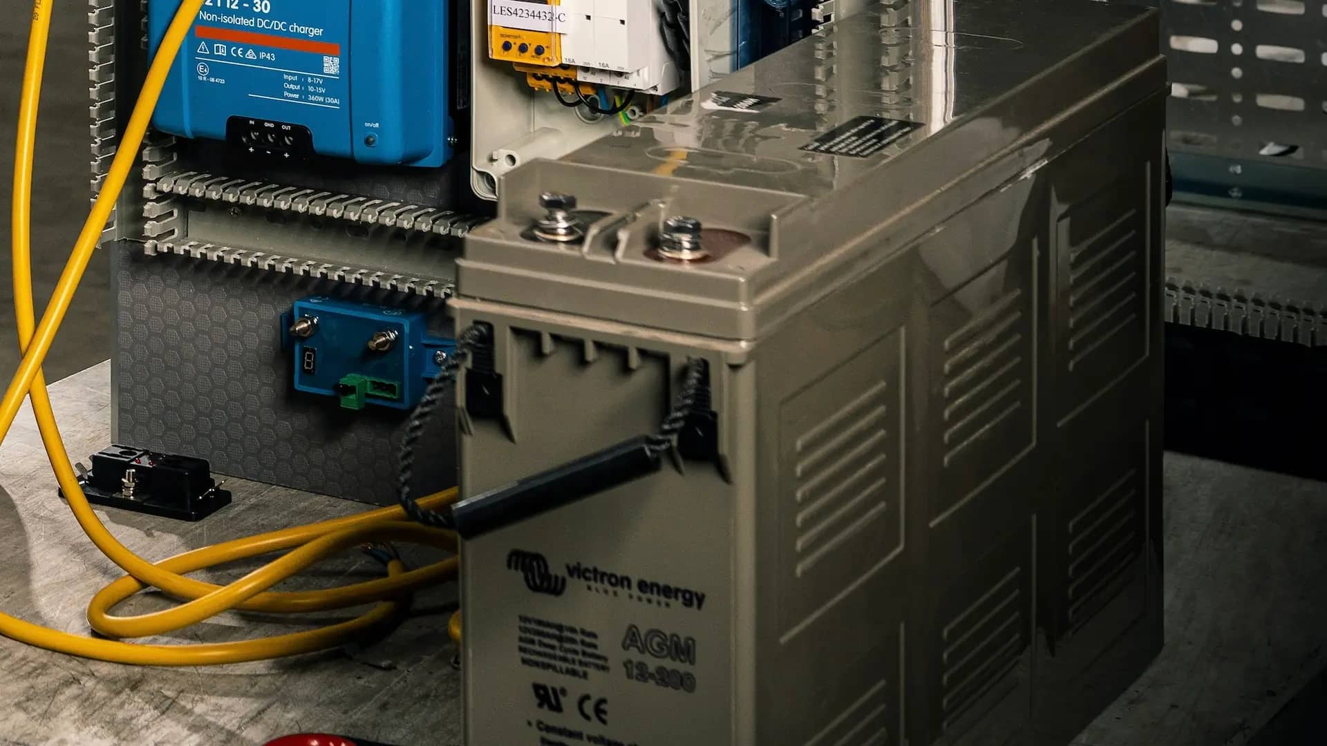 Lead-acid (AGM) battery pack