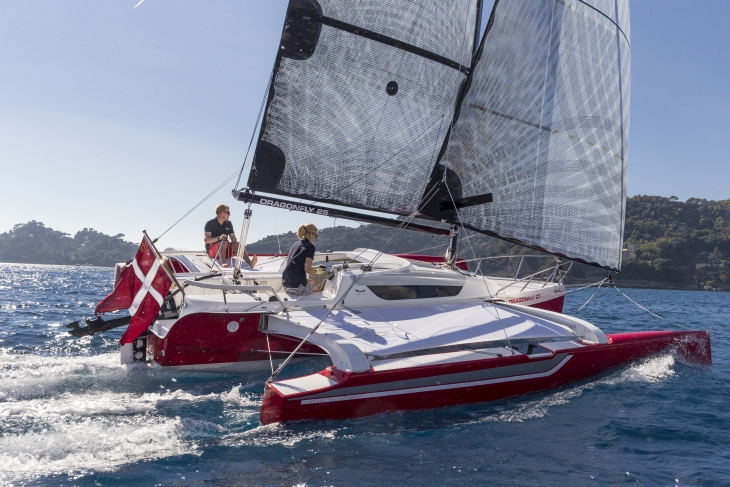 dragonfly 27 trimaran