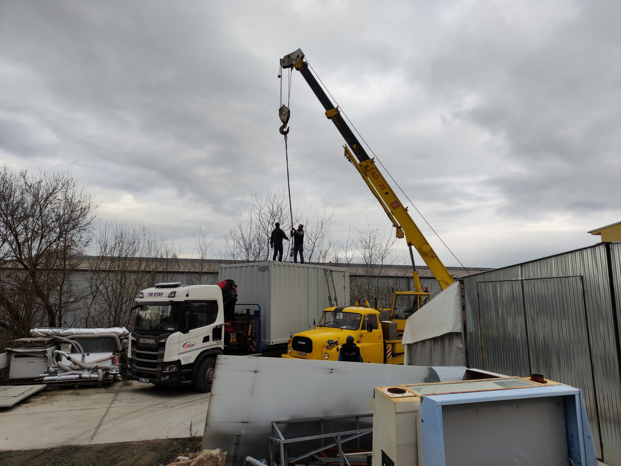 Power lift? Victron Energy