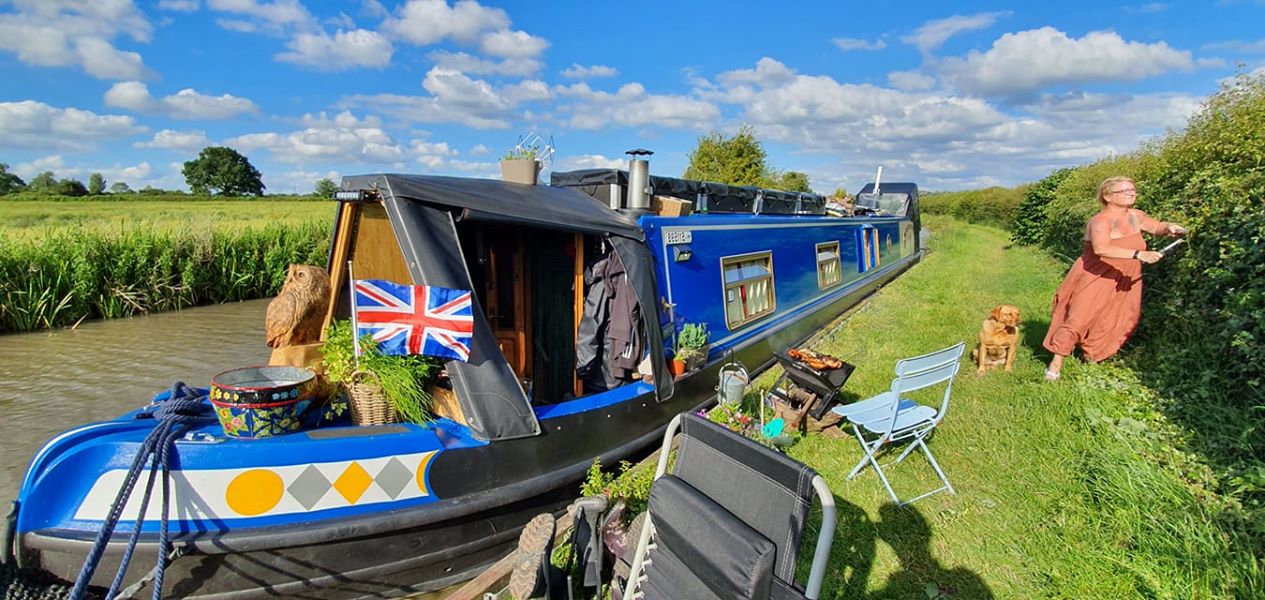 Narrow boaters upgrade to lithium