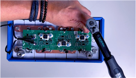 Lithium_circuit_board_replacement_-_Step_9.png