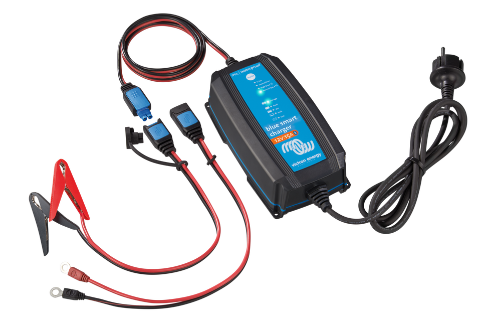 Victron Energy Blue Smart IP22 12-Volt 20 amp 120VAC, Single Output Battery  Charger NEMA 5-15, Bluetooth